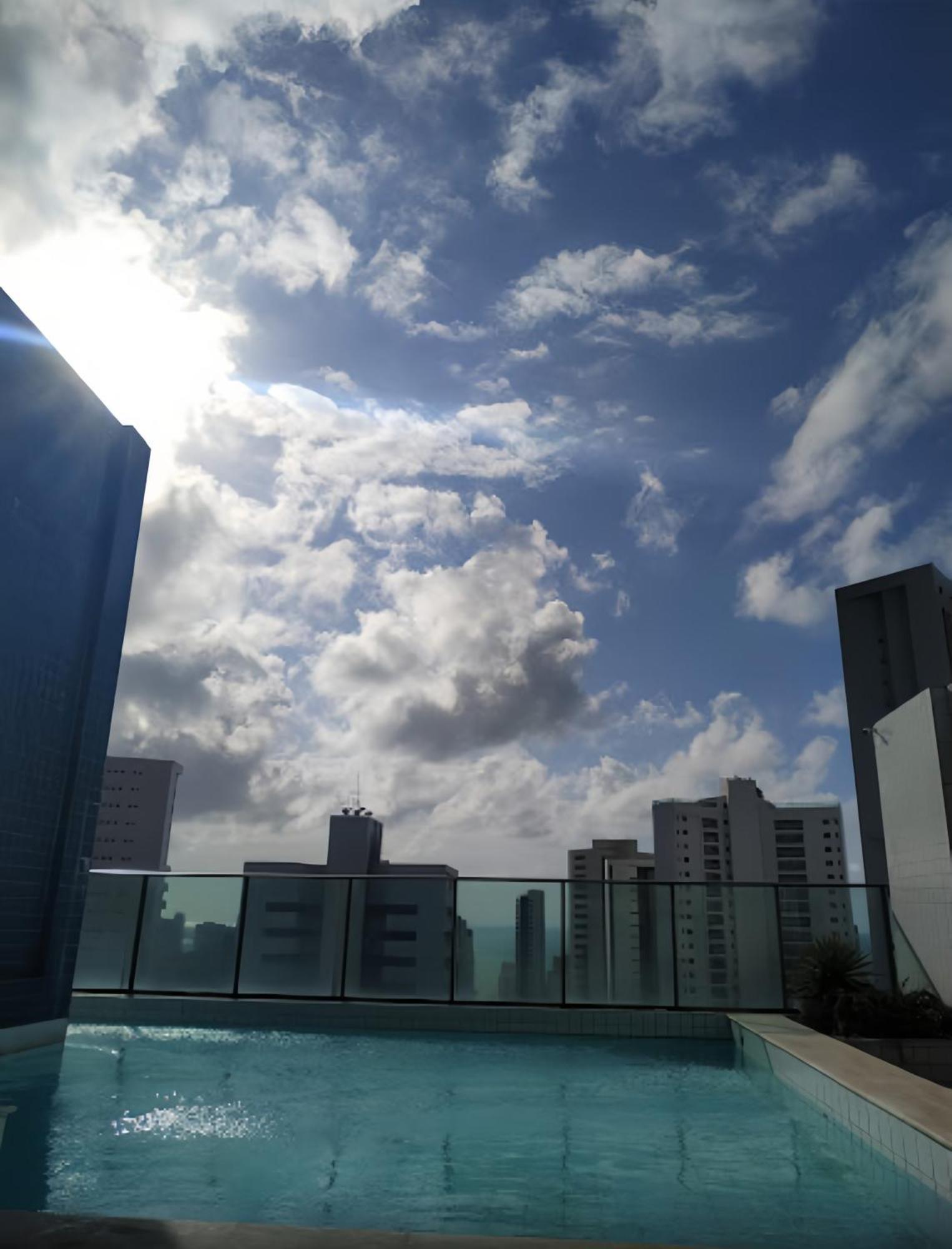 Flat Piscina No Rooftop Aluguel Temporada Em Recife Exterior photo